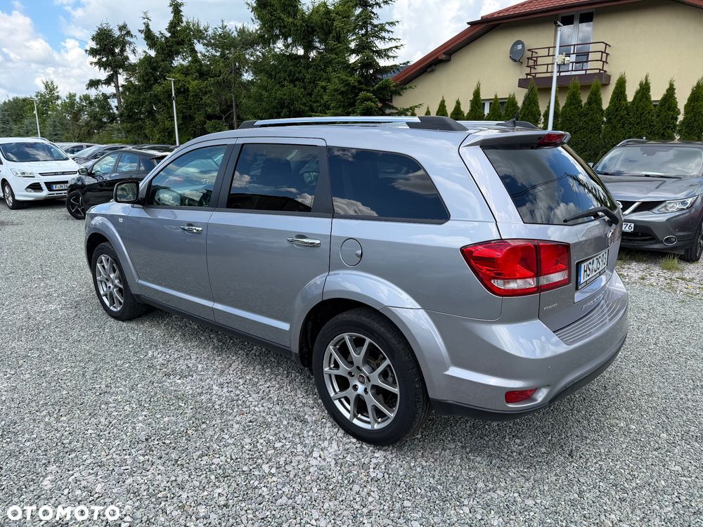 Fiat Freemont 2.0 Multijet 16V DPF Automatik Allrad Lounge - 16