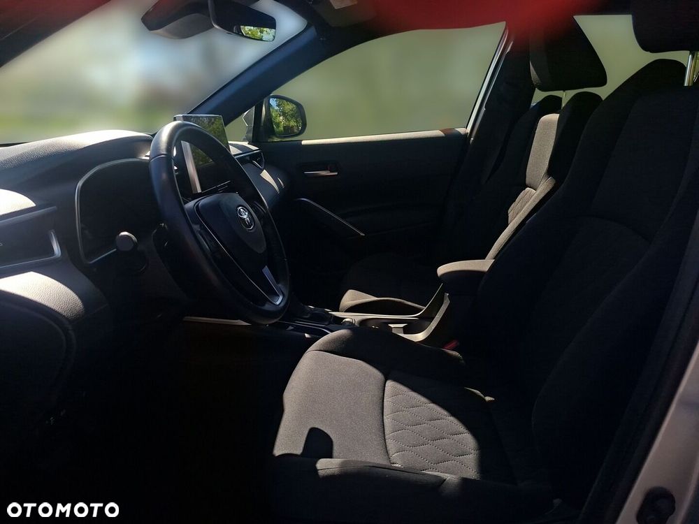 Toyota Corolla Cross - 13