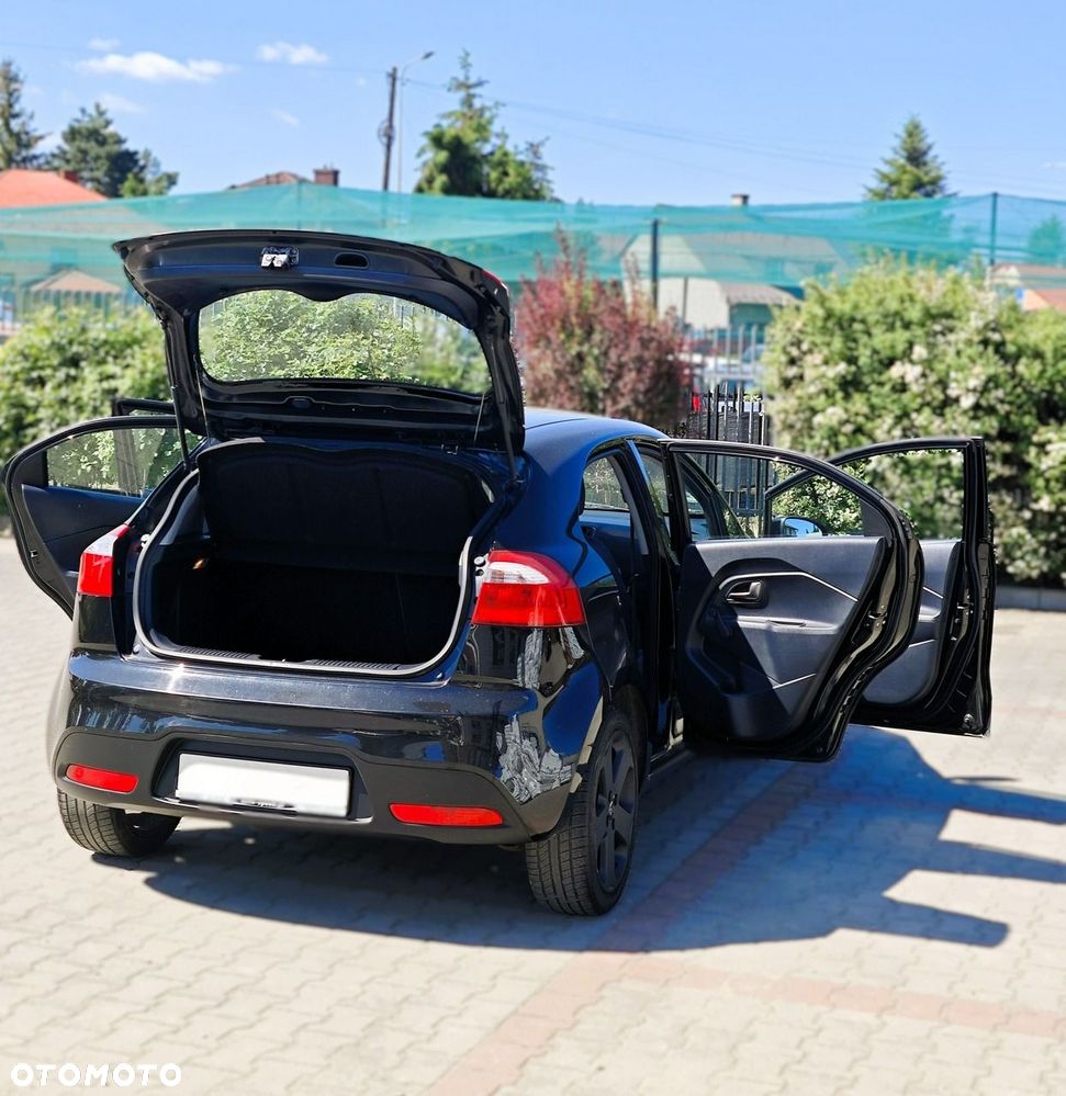 Kia Rio - 14