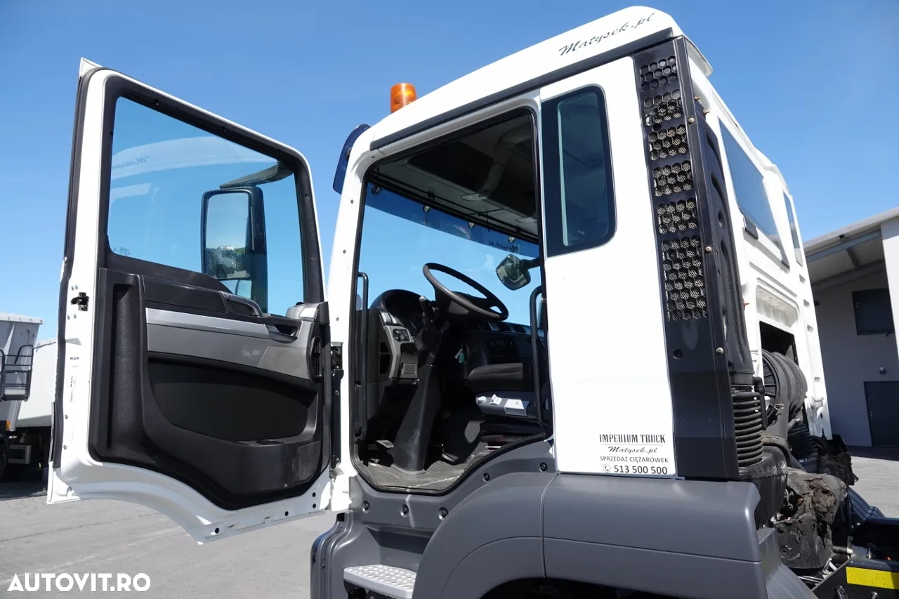 MAN TGS 32.400 / 8X4 / BETONIERĂ / 9 M3 / IMER / MANUALĂ / EURO 6 - 24