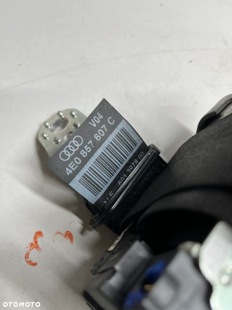 AUDI A8 D3 PASY PAS BEZPIECZEŃSTWA TYŁ 4E0857805 B  4E0857806 B  4E0857807 C - 5