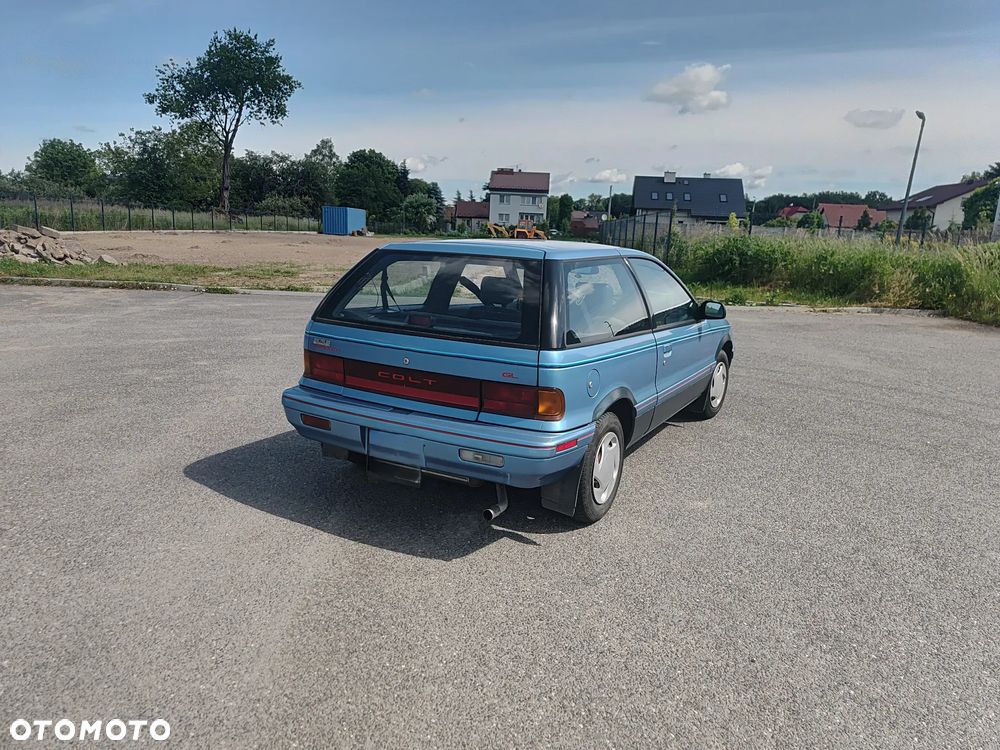 Mitsubishi Colt - 2
