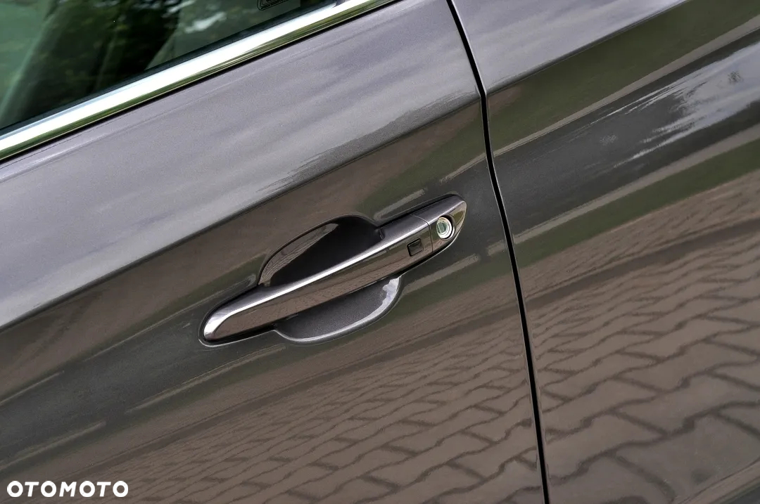 Hyundai Tucson 2.0 CRDI BlueDrive Style 2WD - 15
