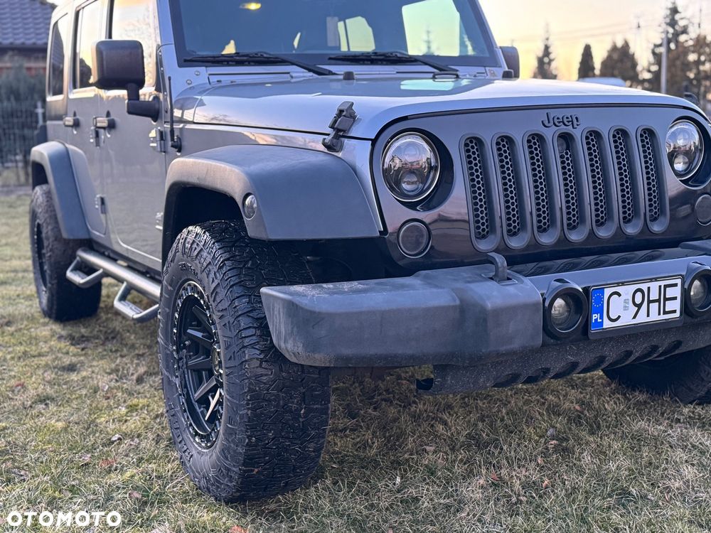 Jeep Wrangler - 9