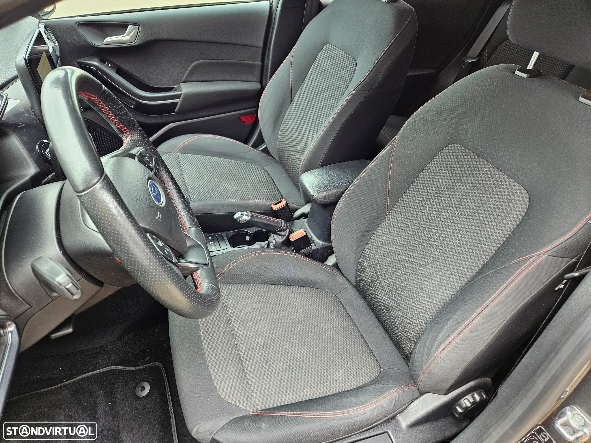 Ford Fiesta 1.0 EcoBoost ST-Line - 12