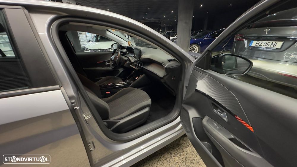 Peugeot e-208 E-Style - 8