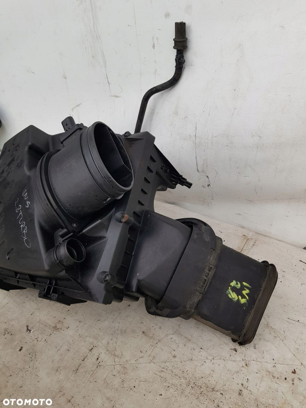 obudowa filtr dolot powietrza Opel Insignia 2.8 - 11