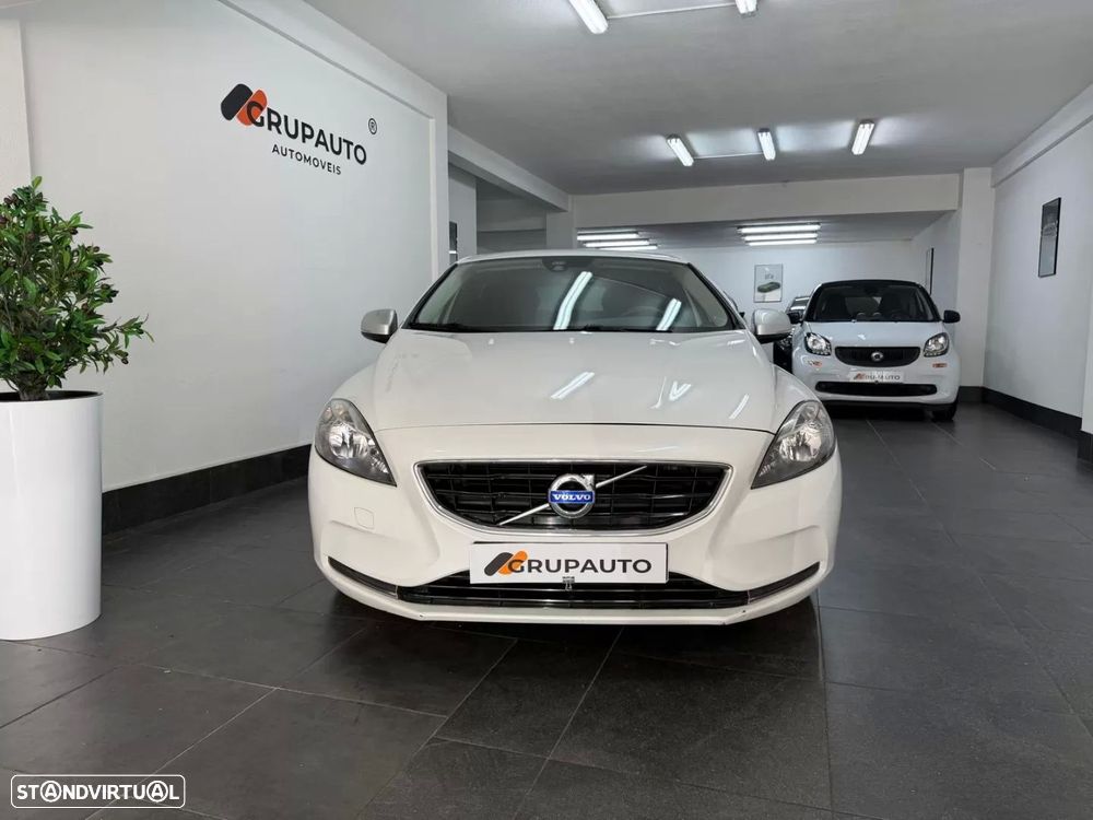 Volvo V40 D2 Momentum - 3
