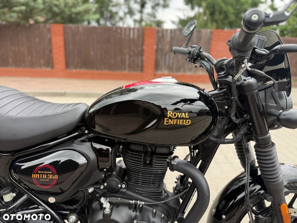 Royal Enfield HNTR - 8