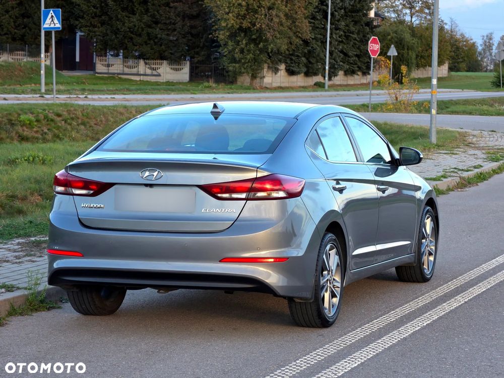 Hyundai Elantra 2018 photo 5