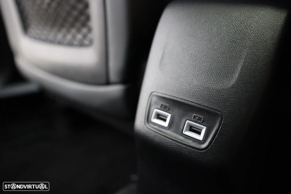 Peugeot 2008 PureTech 155 EAT8 GT - 28