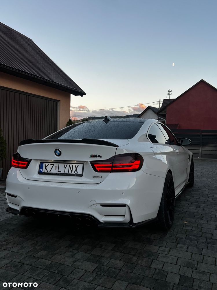 BMW M4 - 12