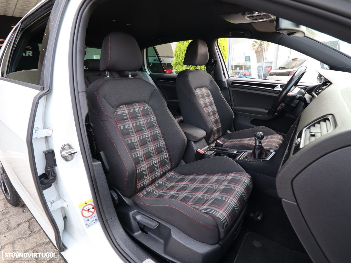 VW Golf 2.0 TSi GTi Performance - 10