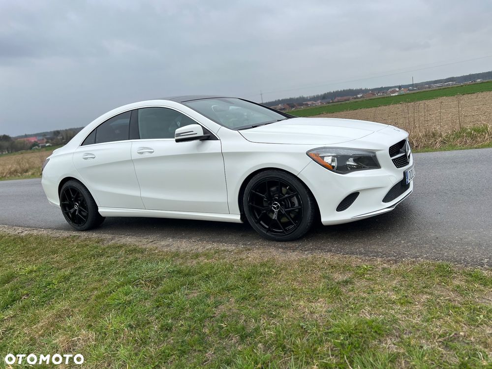 Mercedes-Benz CLA 250 4Matic 7G-DCT - 9