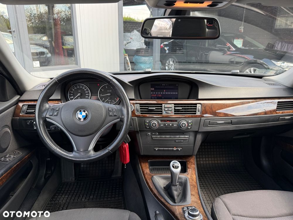 BMW Seria 3 - 12