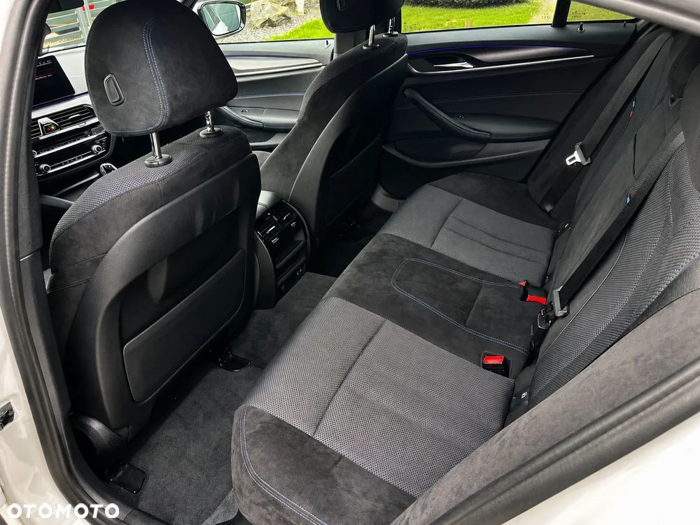 BMW Seria 5 520d xDrive MHEV M Sport sport - 25