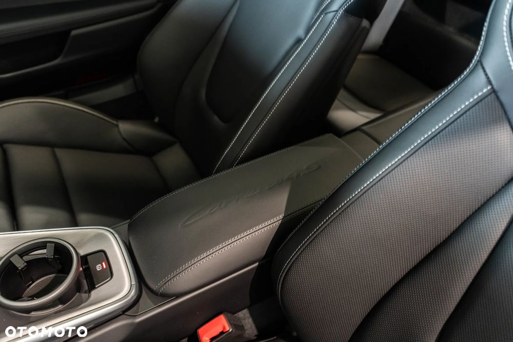 Porsche 911 Carrera 4S - 28