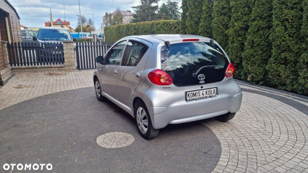 Toyota Aygo - 4