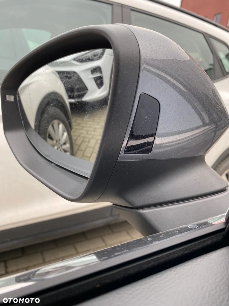 Volkswagen Passat - 15
