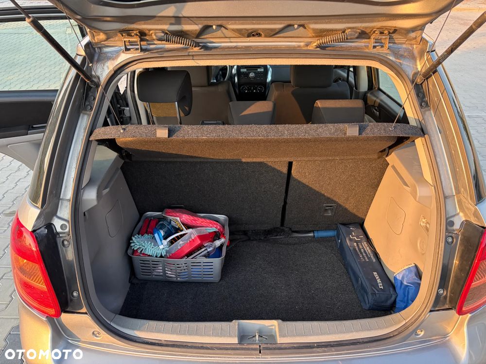 Suzuki SX4 1.6 Comfort 4WD - 6