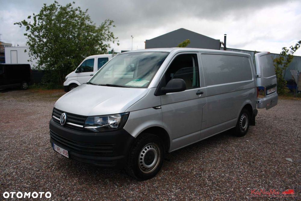 Volkswagen Transporter - 22