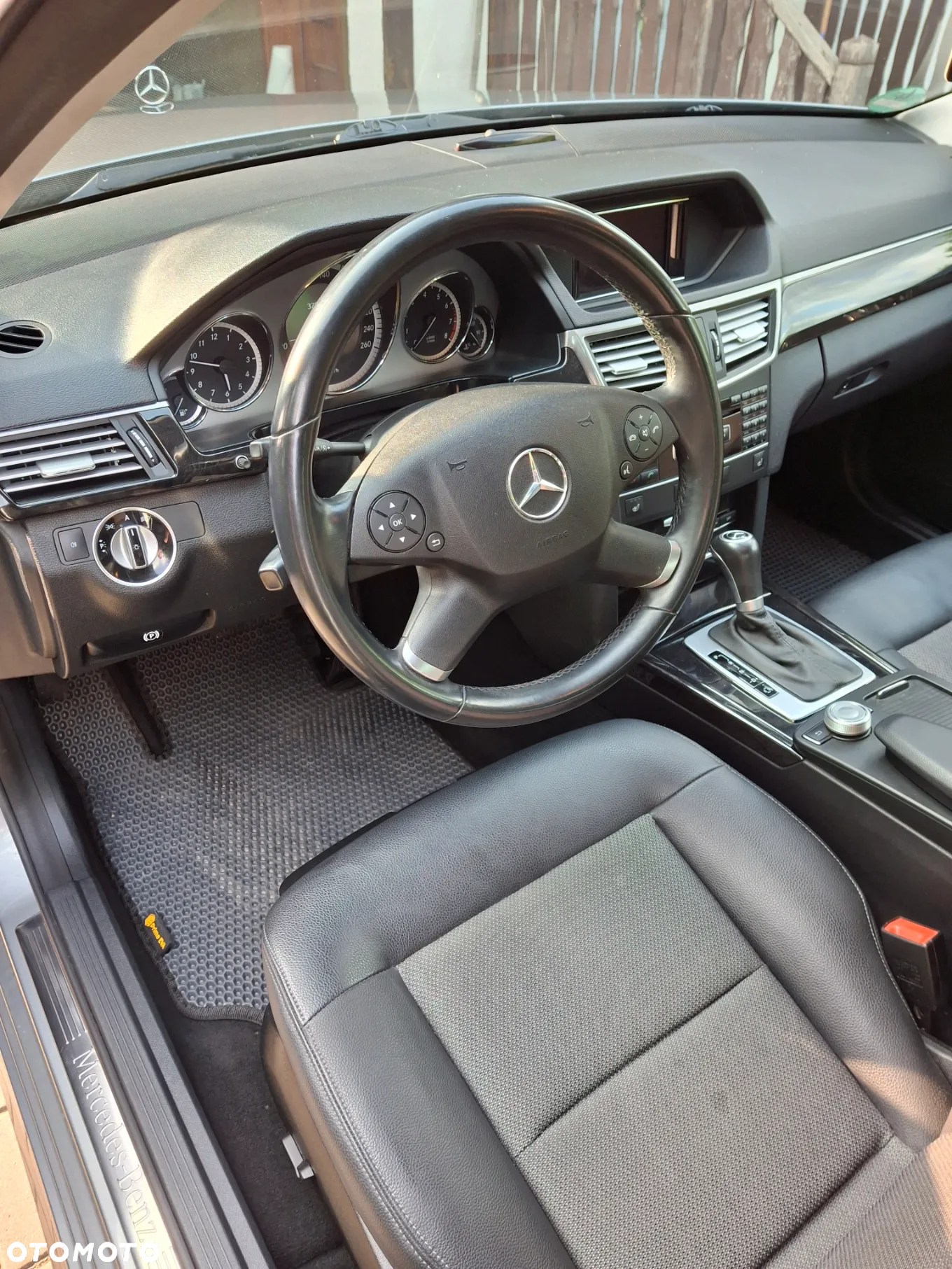 Mercedes-Benz Klasa E - 20