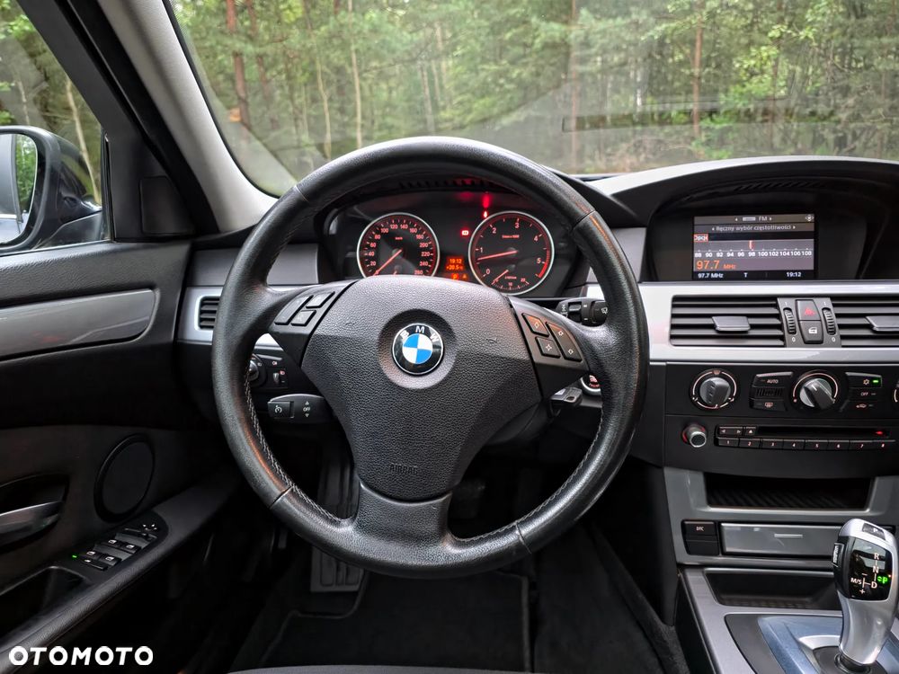 BMW Seria 5 525d Edition Sport - 19