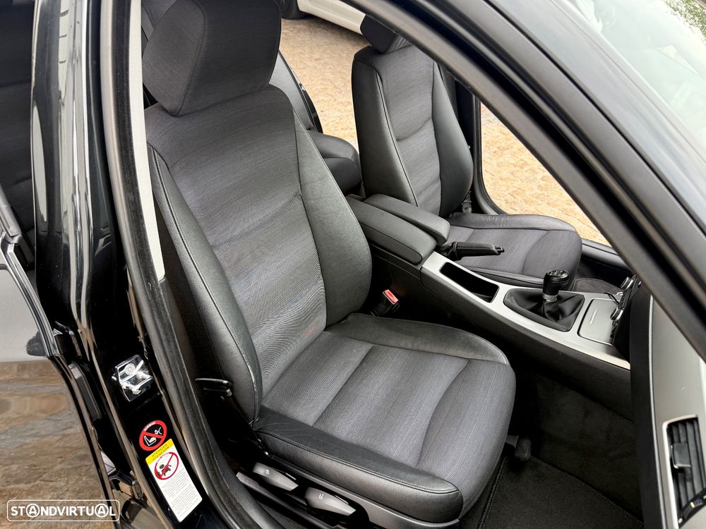 BMW 320 d Sport - 53