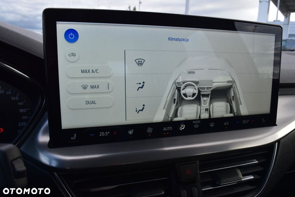 Ford Focus 1.0 EcoBoost Titanium - 22