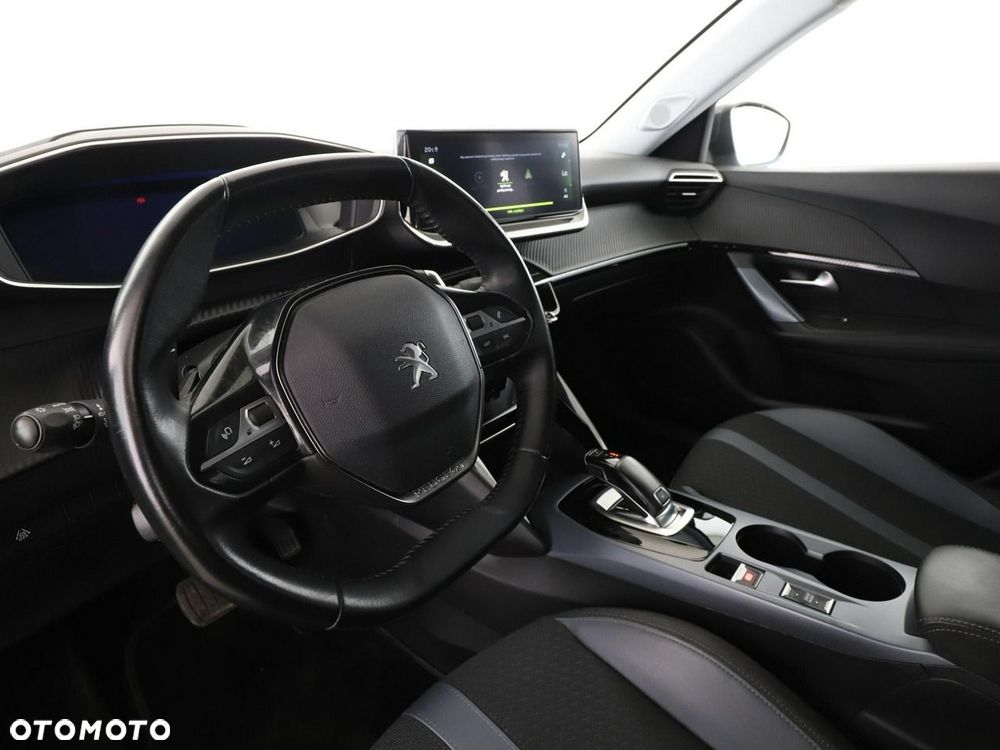 Peugeot 2008 BlueHDi 130 EAT8 Allure - 15