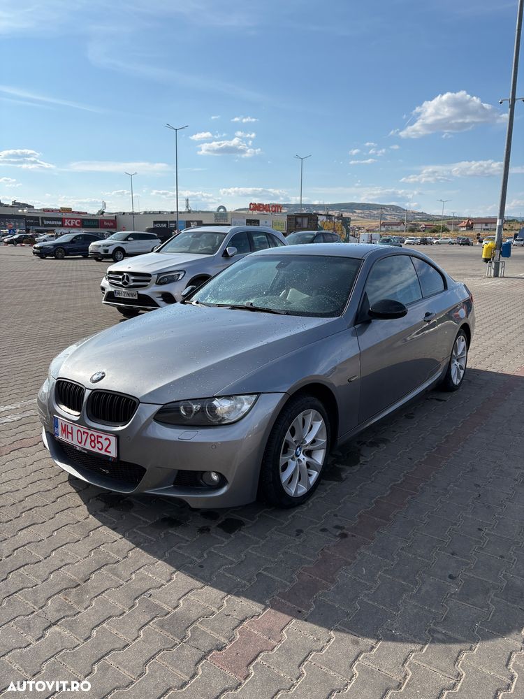 BMW Seria 3 320i Aut. - 3