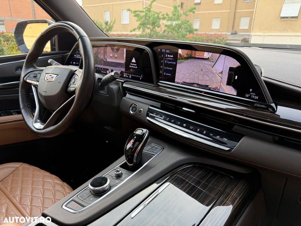 Cadillac Escalade - 6