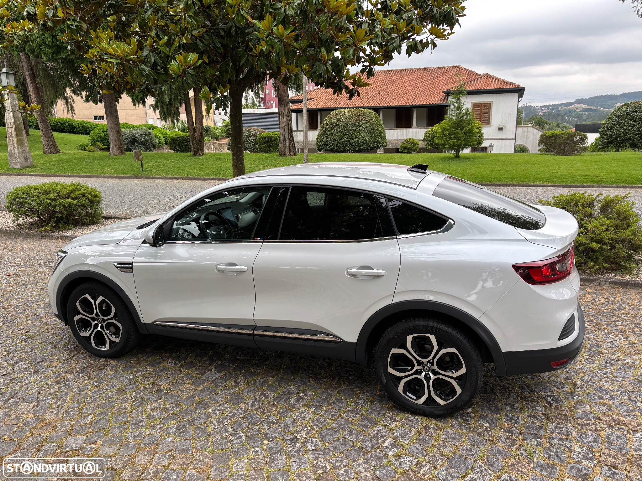 Renault Arkana 1.6 E-Tech Intens - 2