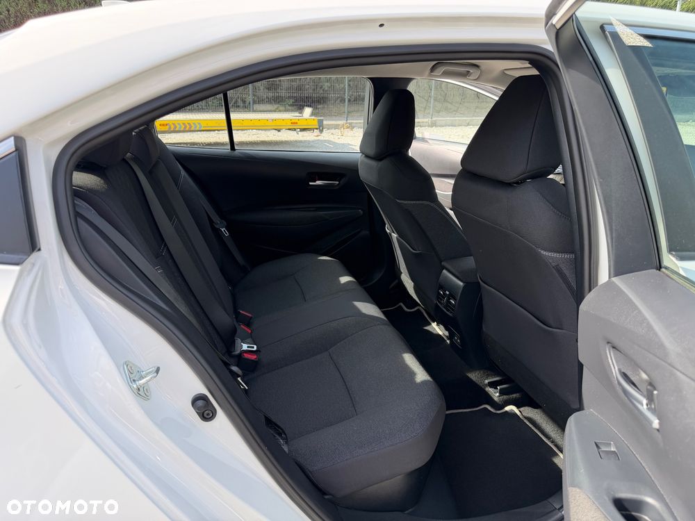 Toyota Corolla 1.8 Hybrid Comfort - 18