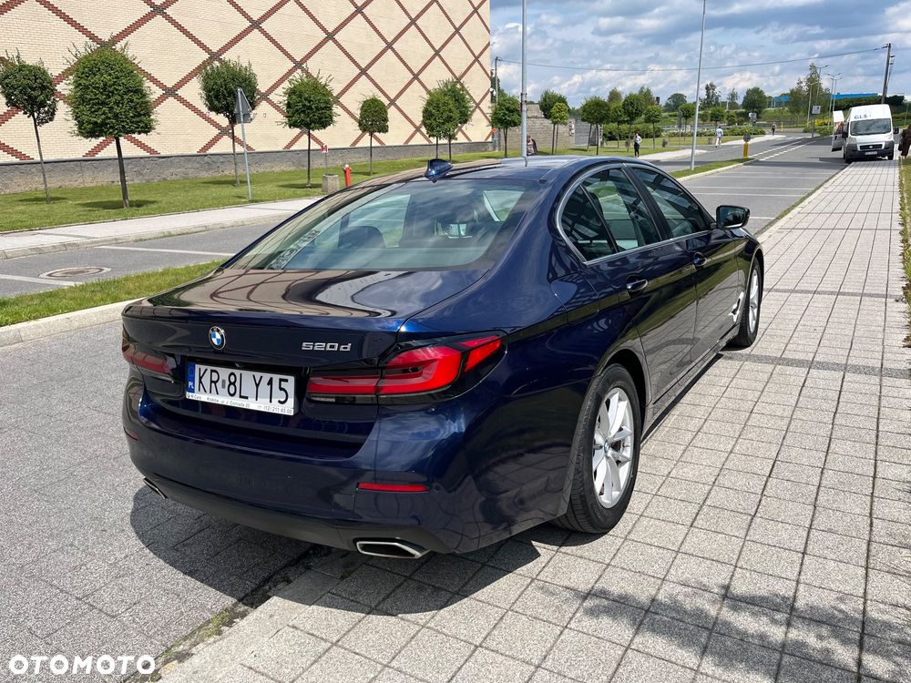 BMW Seria 5 520d - 4