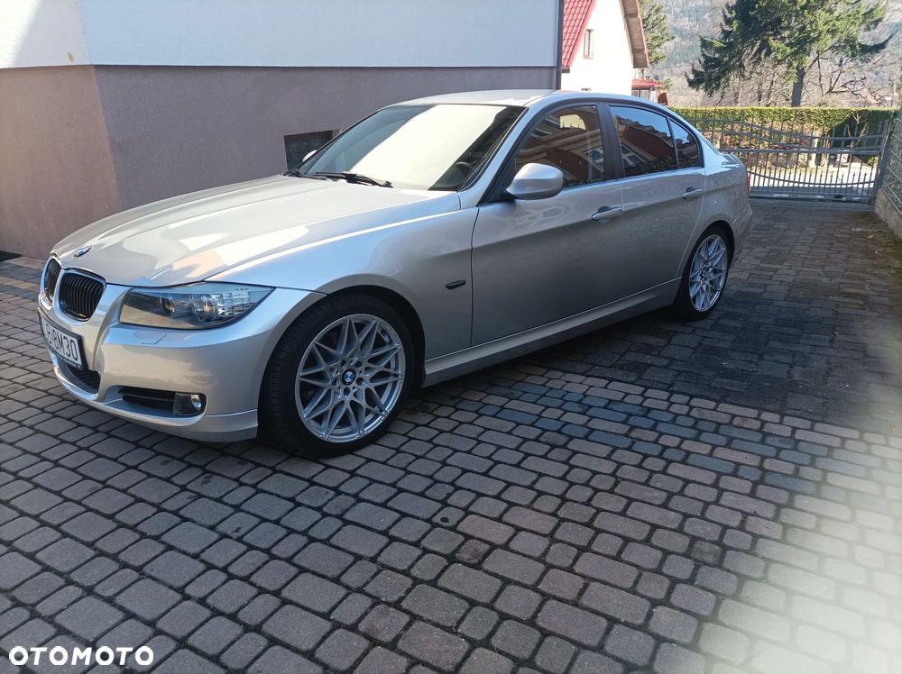 BMW Seria 3 320d DPF Efficient Dynamics Edition - 8