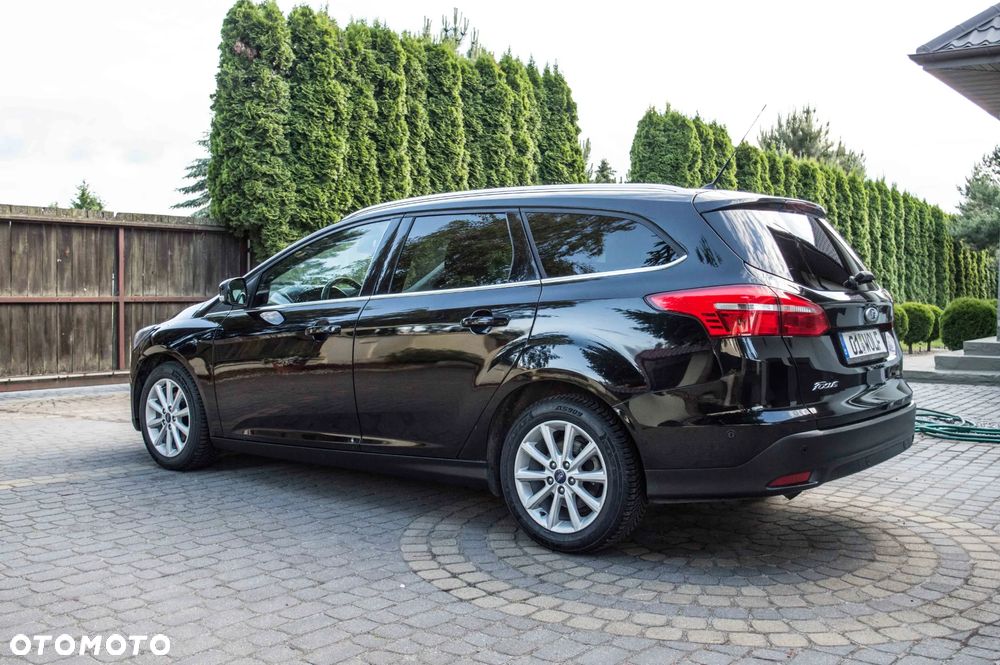 Ford Focus 1.6 TDCi DPF Start-Stopp-System Titanium - 6