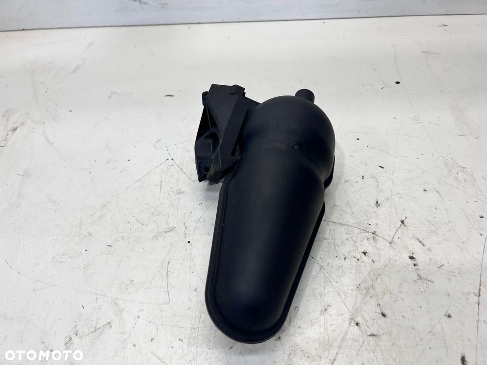 ZBIORNIK PODCIŚNIENIA AUDI A6 C7 4G0131541A 4G0131528 - 1