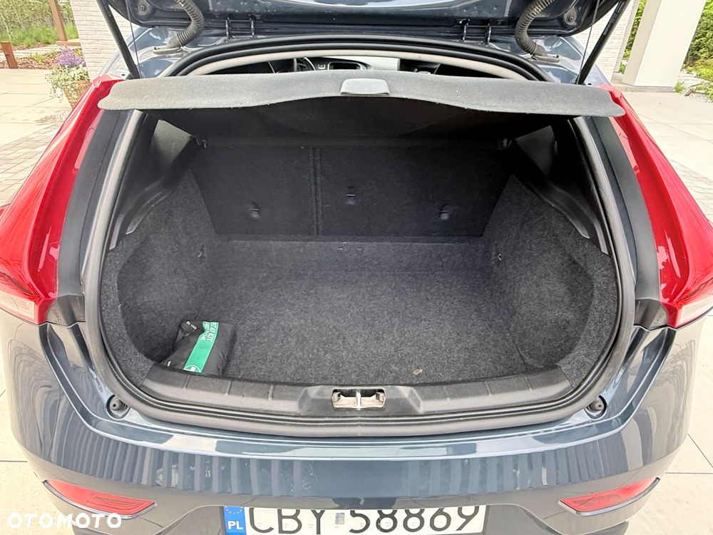 Volvo V40 D2 Drive-E Ocean Race - 11