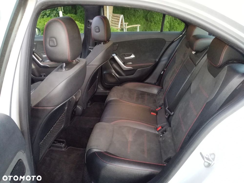 Mercedes-Benz Klasa A 180 d 8G-DCT AMG Line - 10