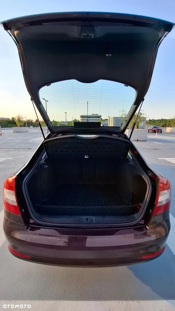 Skoda Octavia 1.4 TSI Ambiente - 9