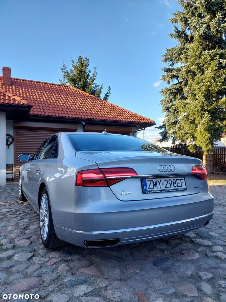 Audi A8 - 6
