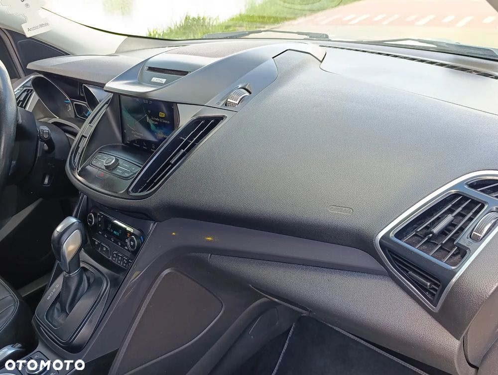 Ford Kuga 2.0 TDCi 4x4 Titanium - 16