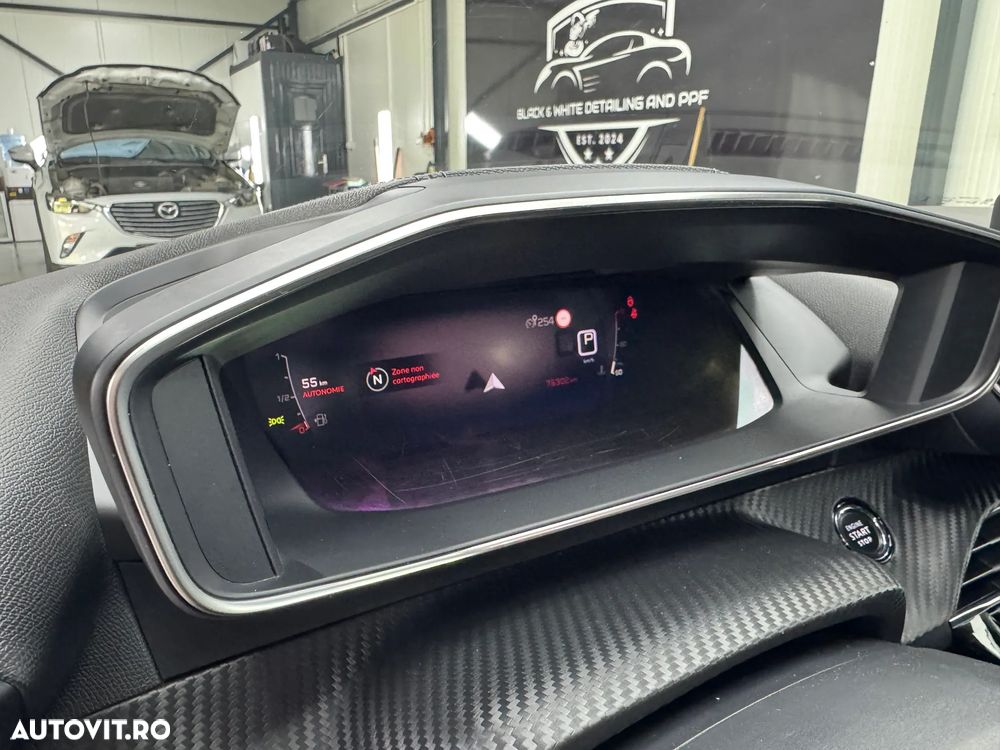 Peugeot 208 PureTech 130 EAT8 GT - 23