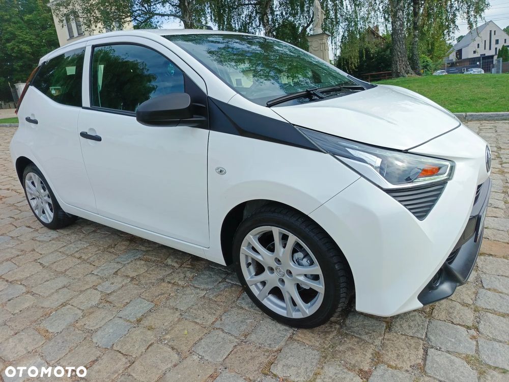 Toyota Aygo x-business - 29