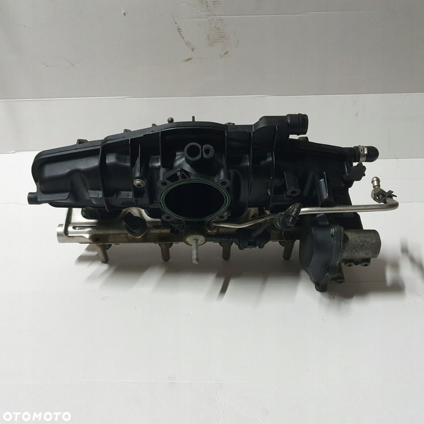 kolektor ssący wtrysk Audi A6 C6 2.0 TFSI - 9