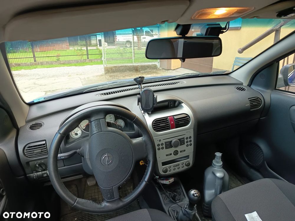 Opel Corsa 1.4 16V - 6