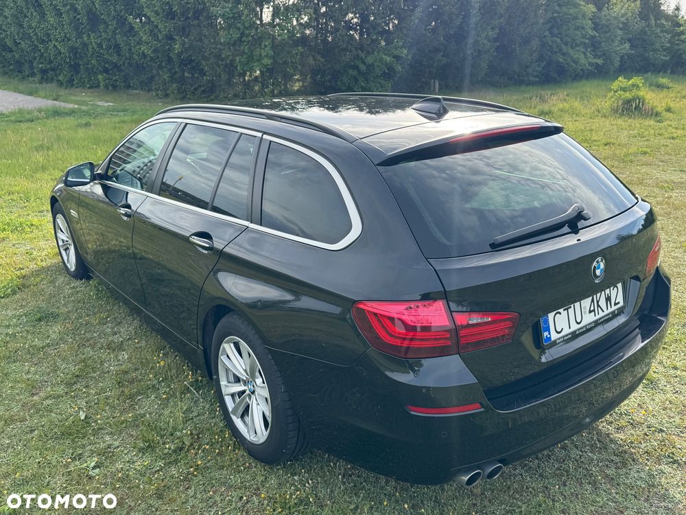 BMW Seria 5 520d xDrive - 4