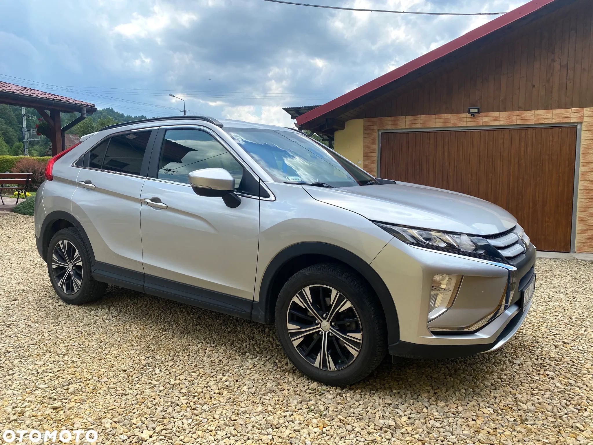 Mitsubishi Eclipse Cross - 1