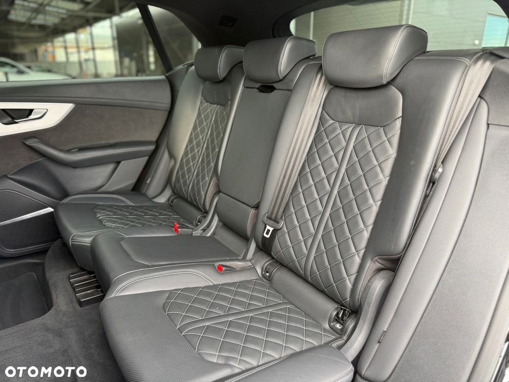 Audi Q8 - 13